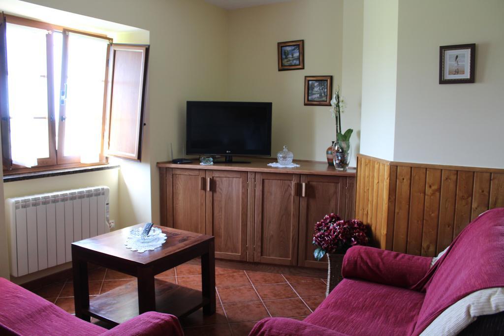 Apartamentos Casa Cerolleiro Castropol Εξωτερικό φωτογραφία