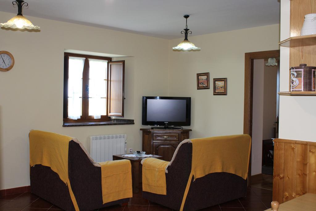 Apartamentos Casa Cerolleiro Castropol Εξωτερικό φωτογραφία